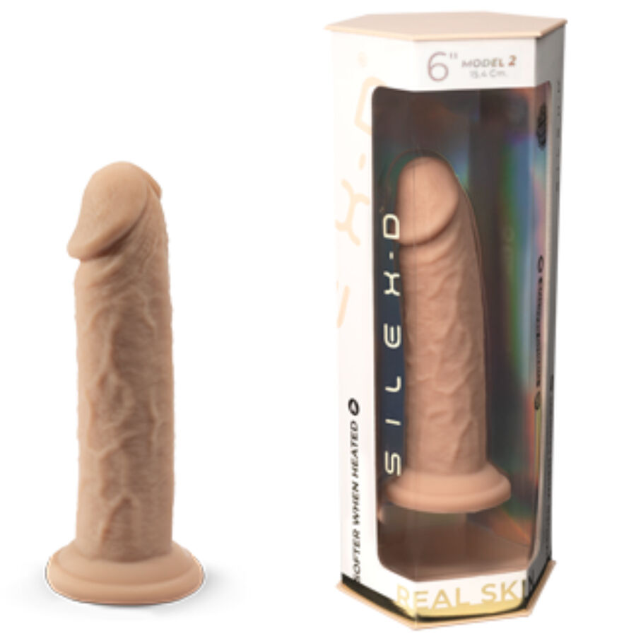 Gode réaliste en silicone modelé veiné — vue rapprochée