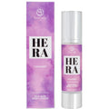 Lotion corporelle soyeuse Hera For Women Silk Skin, boite mauve et flacon airless argente, soin parfume aux pheromones Secret Play hydratant et soyeux.