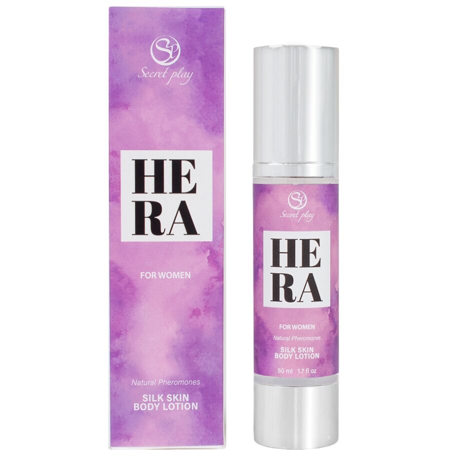 Lotion corporelle soyeuse Hera For Women Silk Skin, boite mauve et flacon airless argente, soin parfume aux pheromones Secret Play hydratant et soyeux.