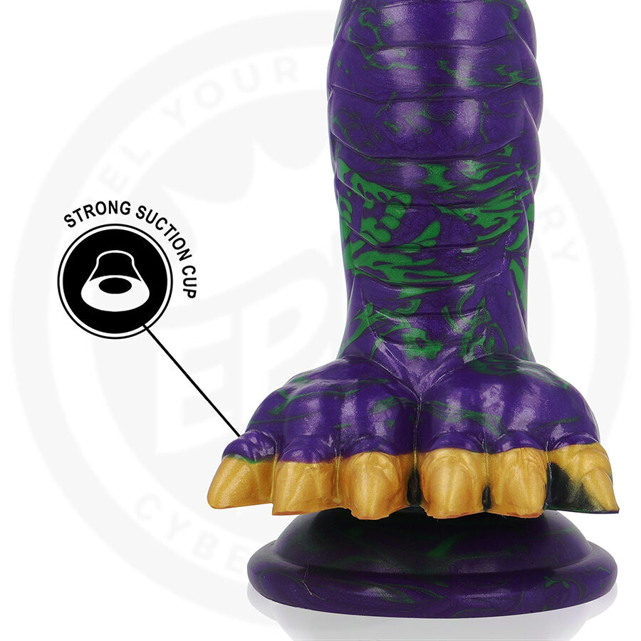 Detail de la base ventouse forte du gode fantaisie violet et vert, collerette doree epineuse, silicone flexible pour un maintien stable mains libres.