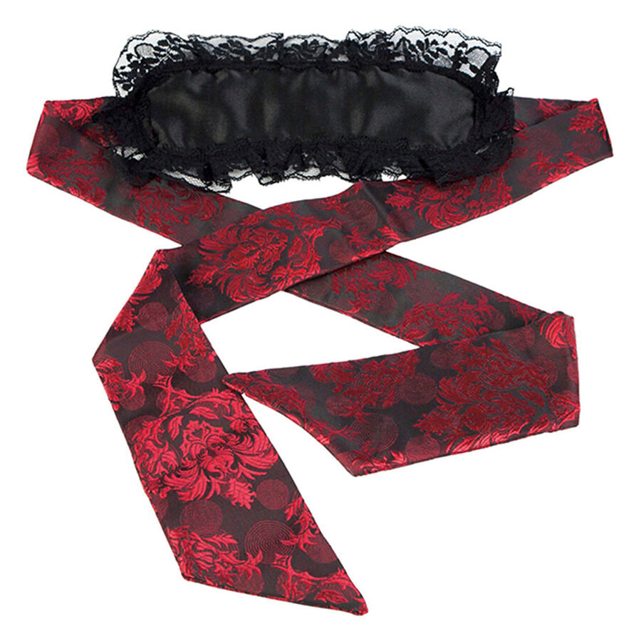 Masque sensoriel rembourre Scandal en brocart rouge et noir borde de dentelle, bandeau occultant a lien ajustable pour decupler le toucher et l'ecoute.