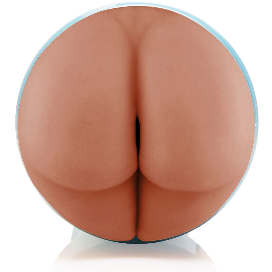 Gros plan frontal de l'orifice anal moule du masturbateur Power Bottom Boy, matiere cyberskin Real Feel ultra-douce couleur caramel, entree serree pour sensations intenses.