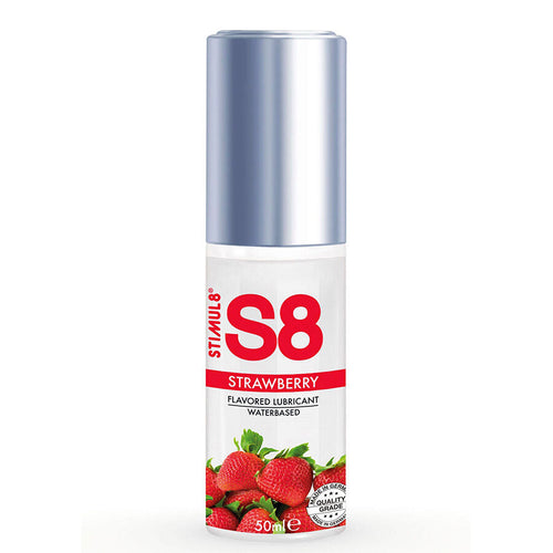 Flacon S8 lubrifiant gourmand fraise 50 ml debout de face, etiquette rouge avec fraises mures, gel comestible base eau saveur fraise acidulee glisse onctueuse