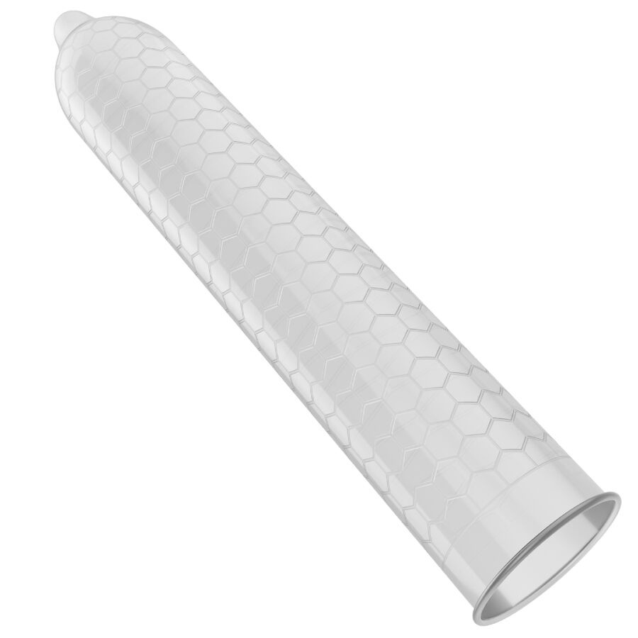 Preservatif Lelo Hex transparent de trois quarts, latex hexagonal et anneau de base, photo produit isolee sans corps ni anatomie.