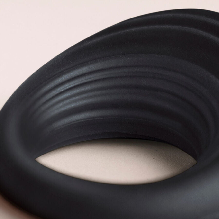 Anneau pénien vibrant en silicone pour couple — vue de profil