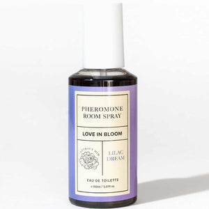 Spray d'ambiance aux phéromones Lilac Dream 150 ml, flacon violet degrade Pheromone Room Spray Love In Bloom, brume douce vanille bois de cachemire musc fleur de pommier.