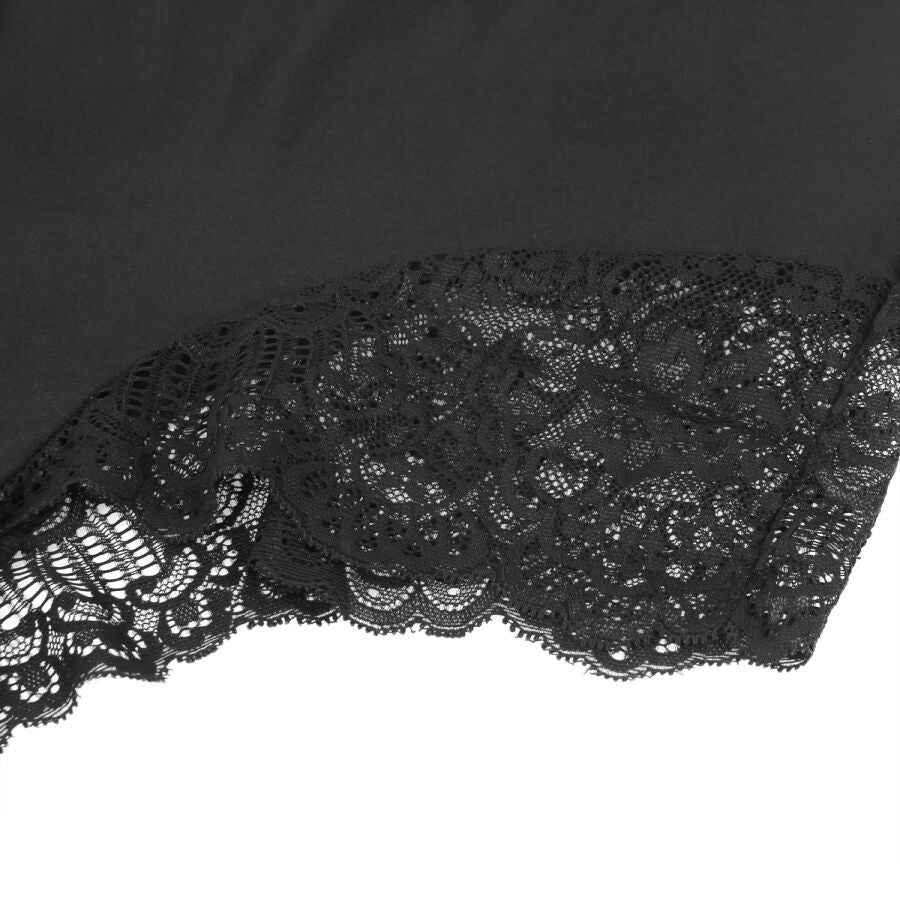Detail de la hanche du teddy noir Subblime, raccord entre jersey doux et dentelle florale festonnee, vue rapprochee de la fabrication soignee.