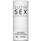 Stick parfum corporel solide Full Body Solid Perfume Slow Sex Bijoux Indiscrets, tube blanc cylindrique, photographie isolee sur fond blanc, parfum coco 4 g
