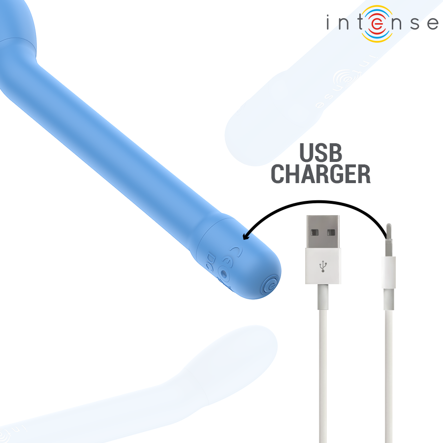 Stimulateur point G Karlie en silicone bleu pose pres de son cable de charge USB, modele rechargeable a tige fine et courbee pour une stimulation interne discrete.