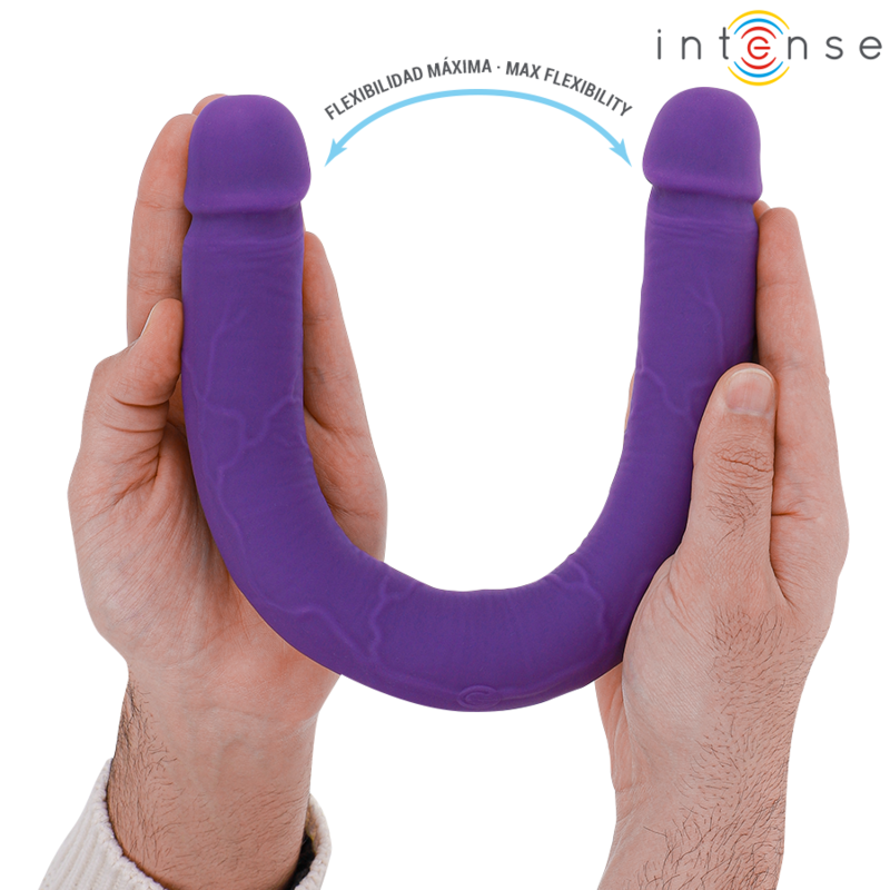 Double gode vibrant flexible télécommandé — détail texture surface