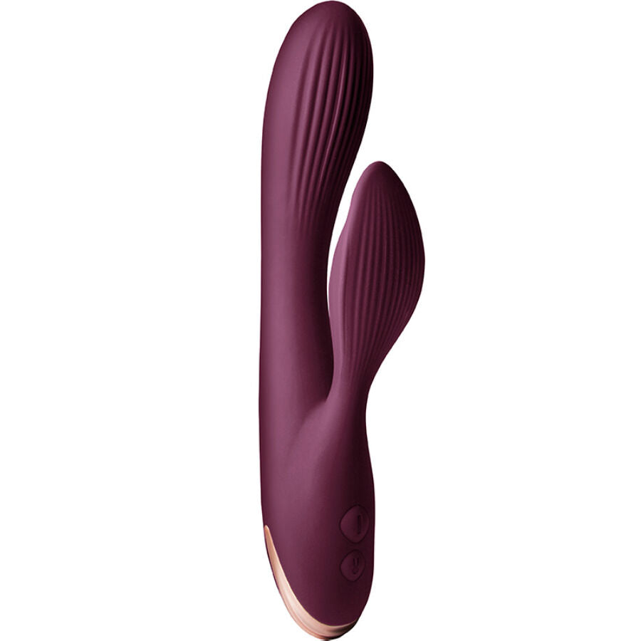 Vibromasseur rabbit Lyanna point G en silicone prune, vue de face sur la tige courbee flexible et le bras clitoridien, deux moteurs a 10 niveaux etanche rechargeable.