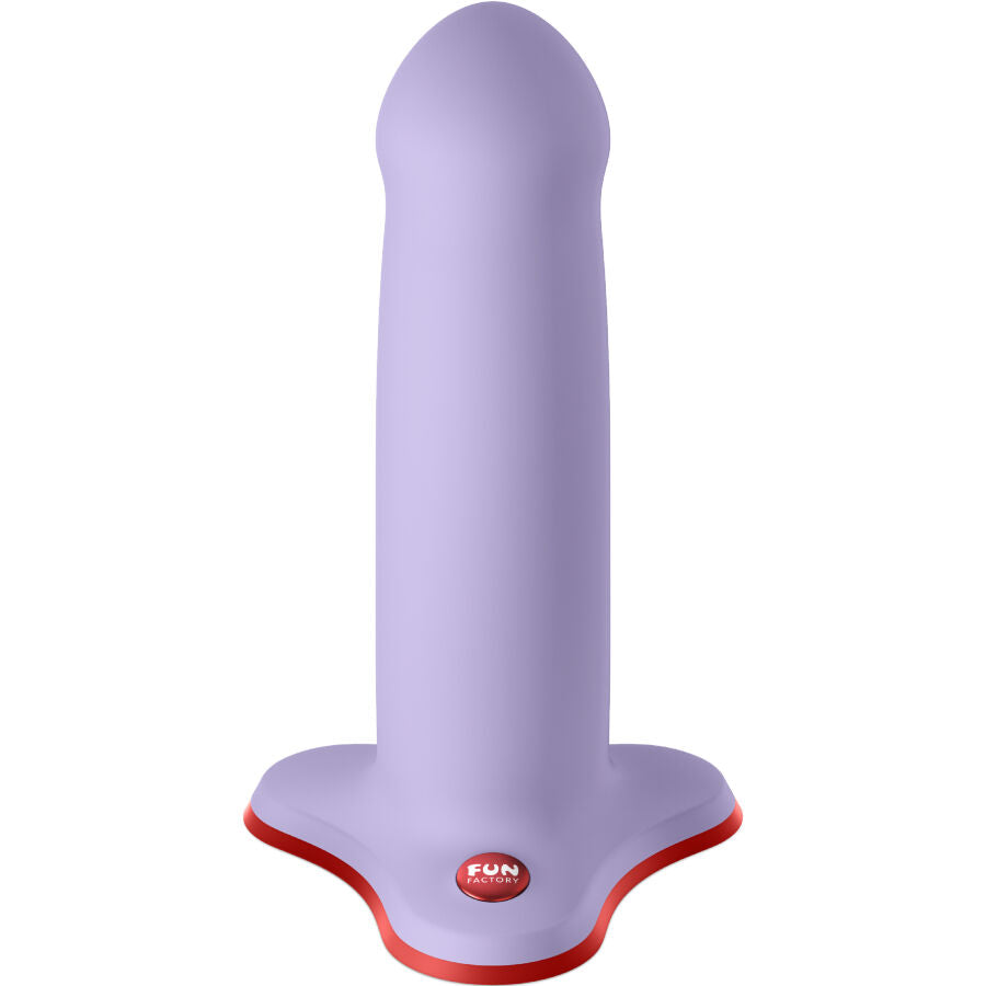Gode réaliste lavande vu de face, gland nettement dessiné et tige droite en silicone sur socle ventouse rouge, base plate compatible harnais.