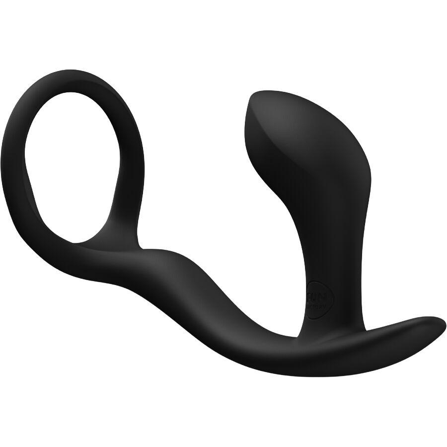 Cockring avec plug anal Bootie Ring en silicone noir vu de trois quarts, anneau souple prolonge d un plug courbe lisse non realiste a base effilee pour la stimulation prostatique.
