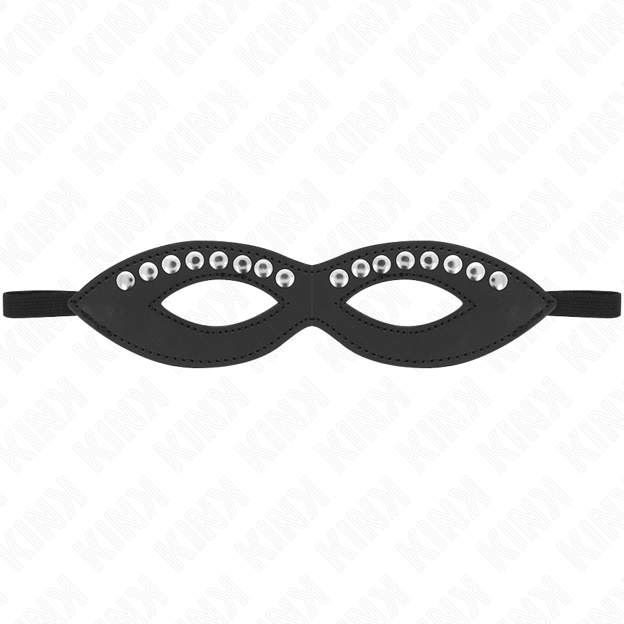Masque BDSM pour les yeux en cuir noir orne de strass clairs, vu a plat deplie, montrant les ouvertures et la sangle ajustable du loup fetiche
