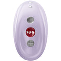 Stimulateur clitoridien Mea en silicone lilas vu de face, trois boutons argentes et FUN rouge centres, format galet elegant proposant onze modes d impulsions d air silencieuses.