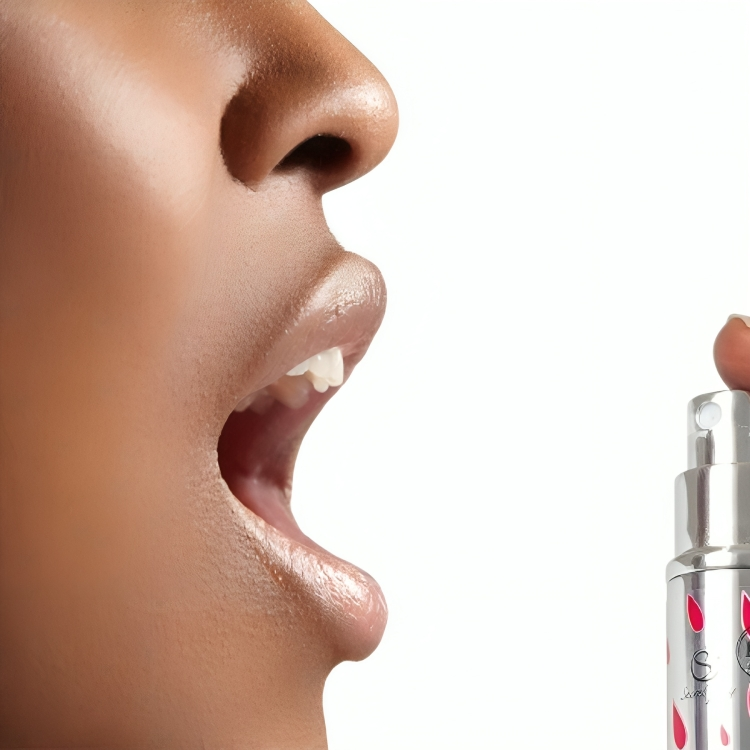 Spray sexuel oral à la fraise acide