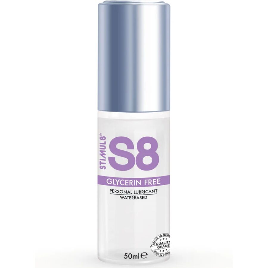 Flacon pompe S8 Glycerin Free 50 ml de face, lubrifiant base eau sans glycerine pour peaux sensibles, etiquette violette, inodore et facile a rincer.
