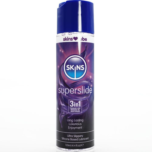 Flacon violet Skins Superslide 3 en 1, lubrifiant base silicone longue duree resistant a l'eau, format 130 ml a la glisse soyeuse et ultra glissante