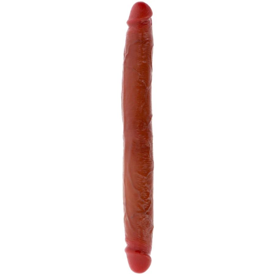 Double gode realiste Get Real Skin double densite tenu en main : deux extremites a gland marque et veines, peau effet prepuce mobile, tige flexible chair fonce.