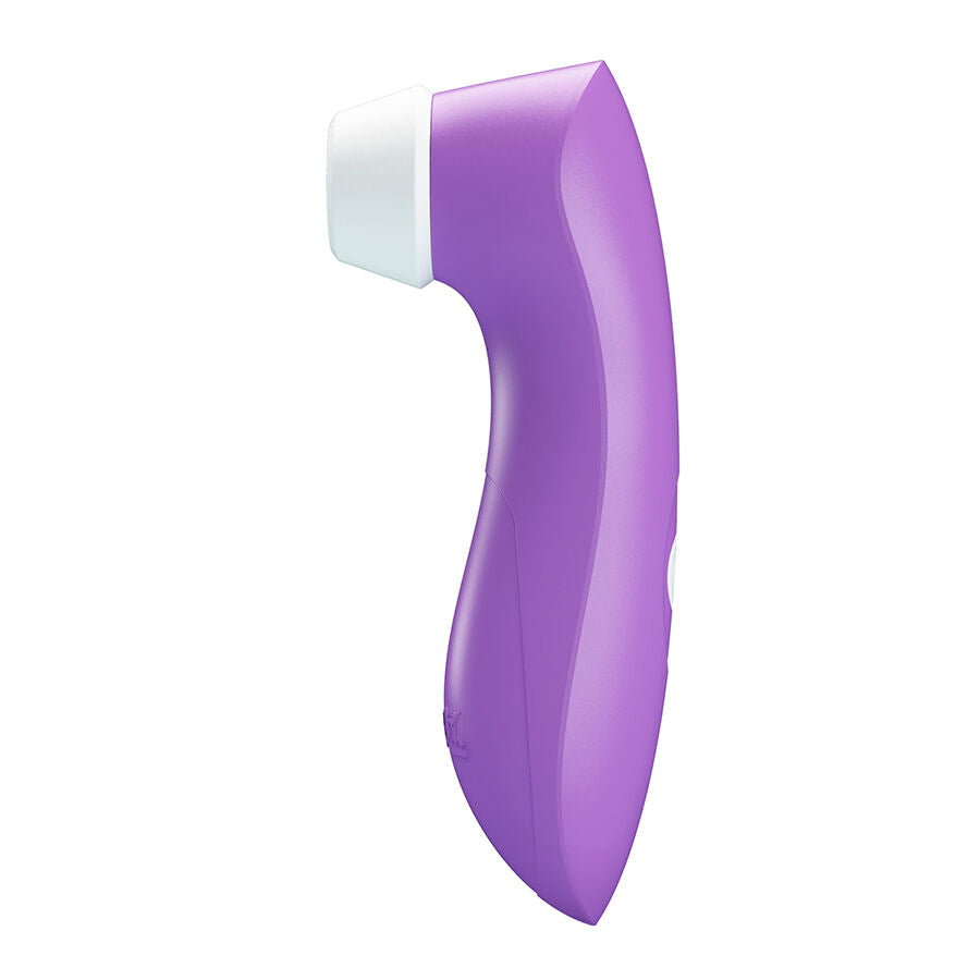 Stimulateur clitoridien violet de profil avec embout d'aspiration blanc oriente vers le haut, corps ergonomique leger en silicone et technologie de pulsation sans contact.