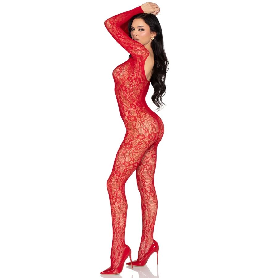 Bodystocking dentelle florale rouge porte de profil, bras leve, transparence de la maille sur le corps, coupe moulante ardente pour une soiree intime.