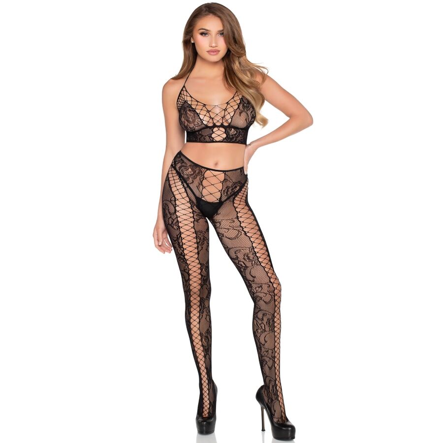 Ensemble crop top et collants en résille et dentelle noirs, vue de face en pied, main sur la hanche, talons hauts