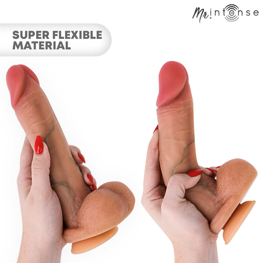 Gary Gode Réaliste Silicone avec Testicules Intense — comparatif dimensionnel 2