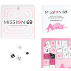 Jeu de société 'Mission 69' — boîte, livret d'instructions multilingue et coin du plateau, pions et dés noir et blanc