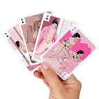Jeu de cartes 'Civilisexations' — éventail de 4 cartes illustrées tenu en main