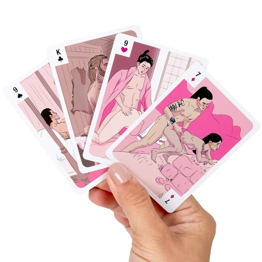 Jeu de cartes 'Civilisexations' — éventail de 4 cartes illustrées tenu en main