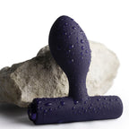 Nova Orbital partiellement immergé dans l'eau avec éclaboussures et bulles