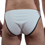 Slip blanc MACHO MCH009 vu de dos, liséré noir sur les bords