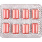 Gros plan sur la plaquette de 8 chewing-gums rouges Climax sortie de son emballage