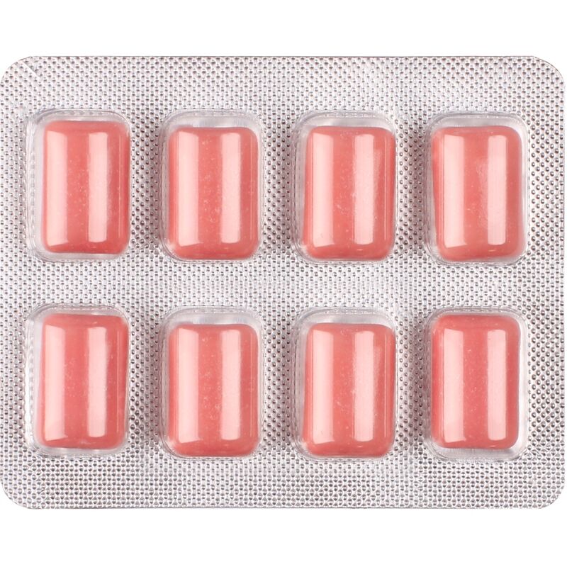 Gros plan sur la plaquette de 8 chewing-gums rouges Climax sortie de son emballage
