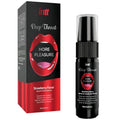 Emballage noir du spray oral Intt Deep Throat saveur fraise posé à côté du flacon vaporisateur, illustration de bouche rouge