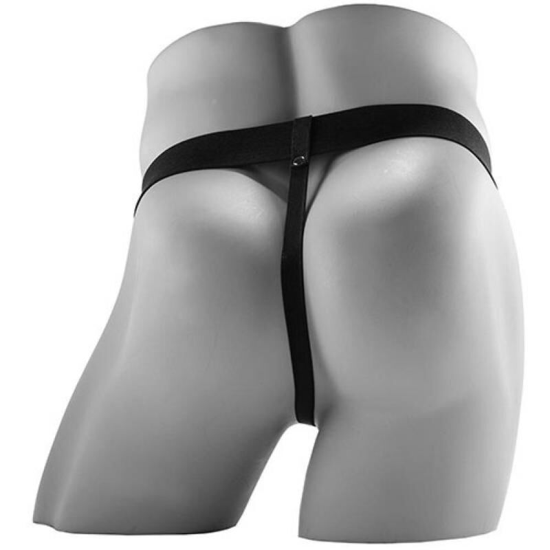 Harnais du gode ceinture creux Fetish Fantasy Series vu de dos sur un mannequin
