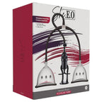 Boîte du coffret She.E.O Vacuum Breast Pleasure Pump, taille S/M, vue de trois quarts