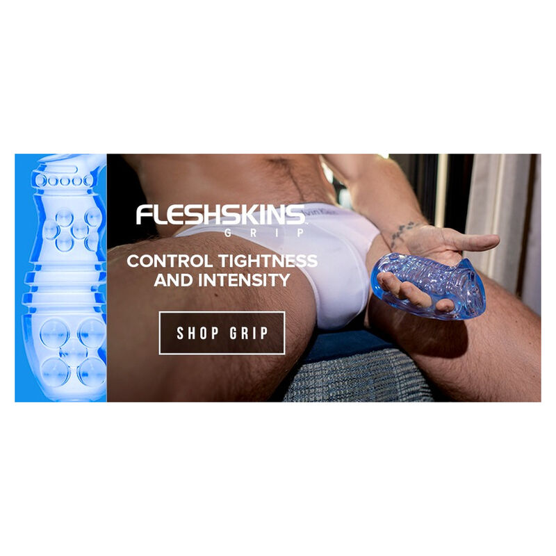 FleshSkins Grip Blue Ice tenu à la main pour régler la pression et l'intensité
