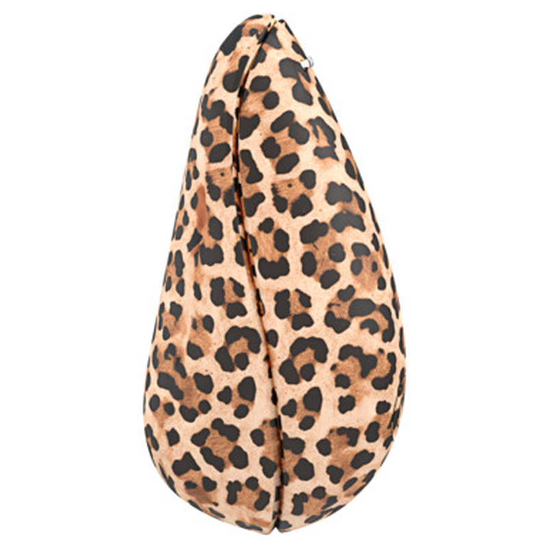 Womanizer Liberty 2 Léopard fermé, avec le motif léopard couvrant le capuchon.