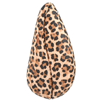 Womanizer Liberty 2 Léopard fermé, avec le motif léopard couvrant le capuchon.