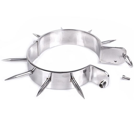 Collier de soumission en métal à pointes — détail produit