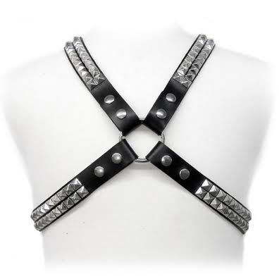 Harnais cuir clous pyramidaux BDSM — vue principale
