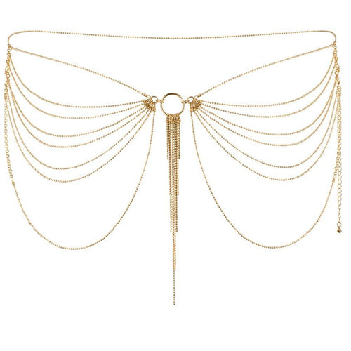 Bijou chaine de corps doree Bijoux Indiscrets pour la taille, fines chaines drapees et pendant a franges, parure corporelle burlesque photographiee sur fond blanc