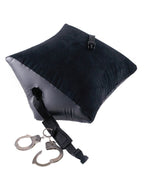 Coussin de position gonflable avec menottes — vue rapprochée