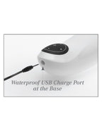 Gros plan sur le port de charge USB étanche à la base du Mega Bator, câble branché, mention Waterproof USB Charge Port at the Base.