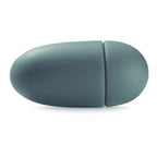 Oeuf vibrant gris en silicone du coffret horoscope Bijoux Indiscrets vu de profil, forme ovale lisse en deux parties, stimulateur compact sur fond blanc