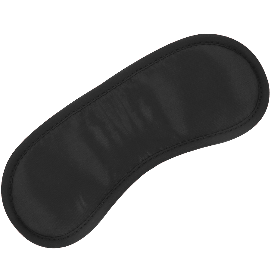 Masque occultant en satin noir Darkness vu de trois quarts, forme arrondie et surface lisse. Bandeau souple pour les yeux pour aiguiser le toucher et l'ecoute en jeu sensoriel.
