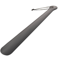 Paddle fétiche avec clous et coutures — détail produit