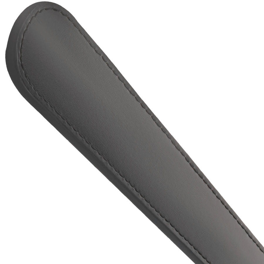 Paddle fétiche avec clous et coutures — vue de dos