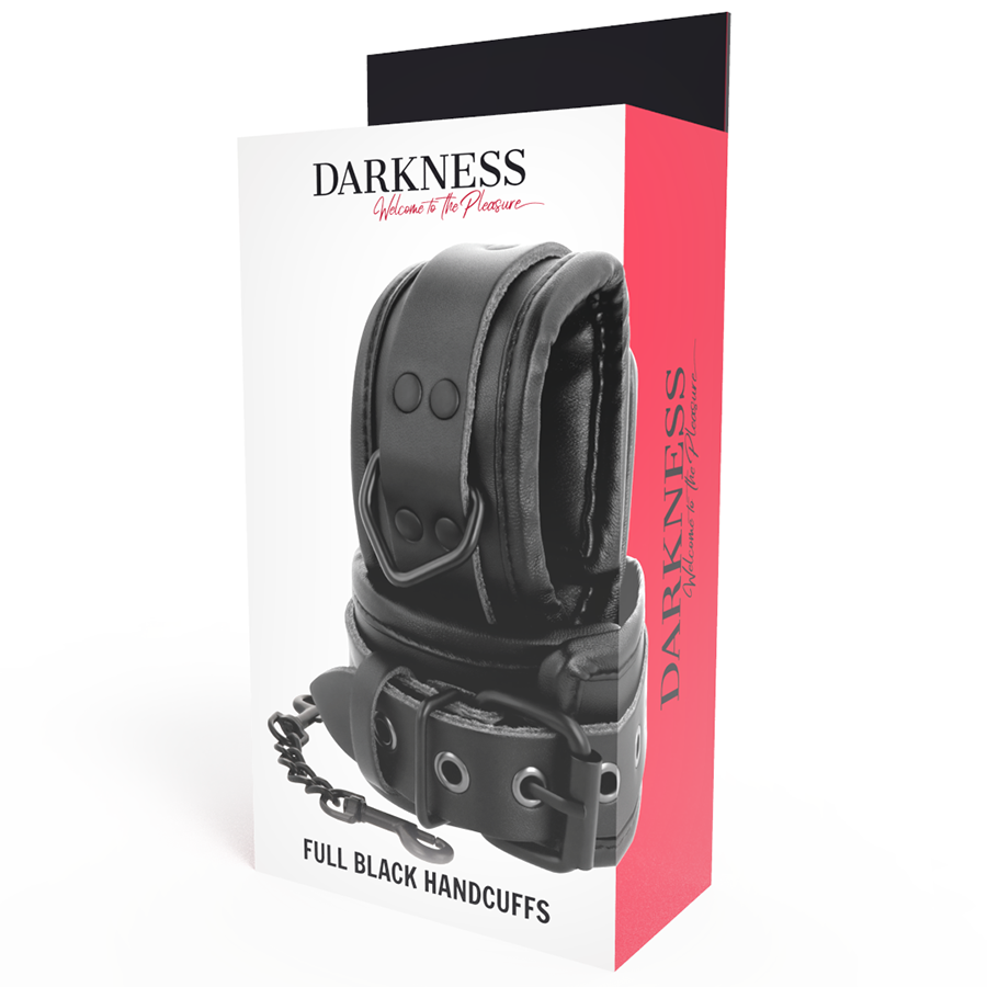 Boite Darkness Full Black Handcuffs montrant les manchettes rembourrees noires a mousqueton, emballage blanc et rouge de l accessoire de bondage soft reglable.